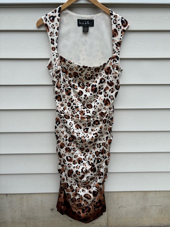Nicole Miller Dresses & Skirts - Nicole Miller Silk/Spandex Cream Leopard-Print Midi Dress Size 10
